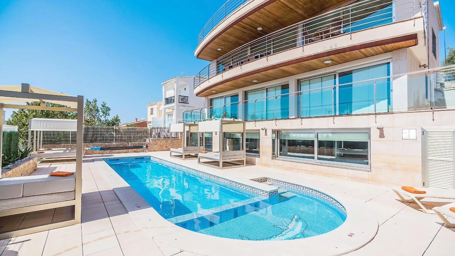 Luxury Villa Alcanada - Close To Port D'Alcudia  Alcudia (Mallorca)